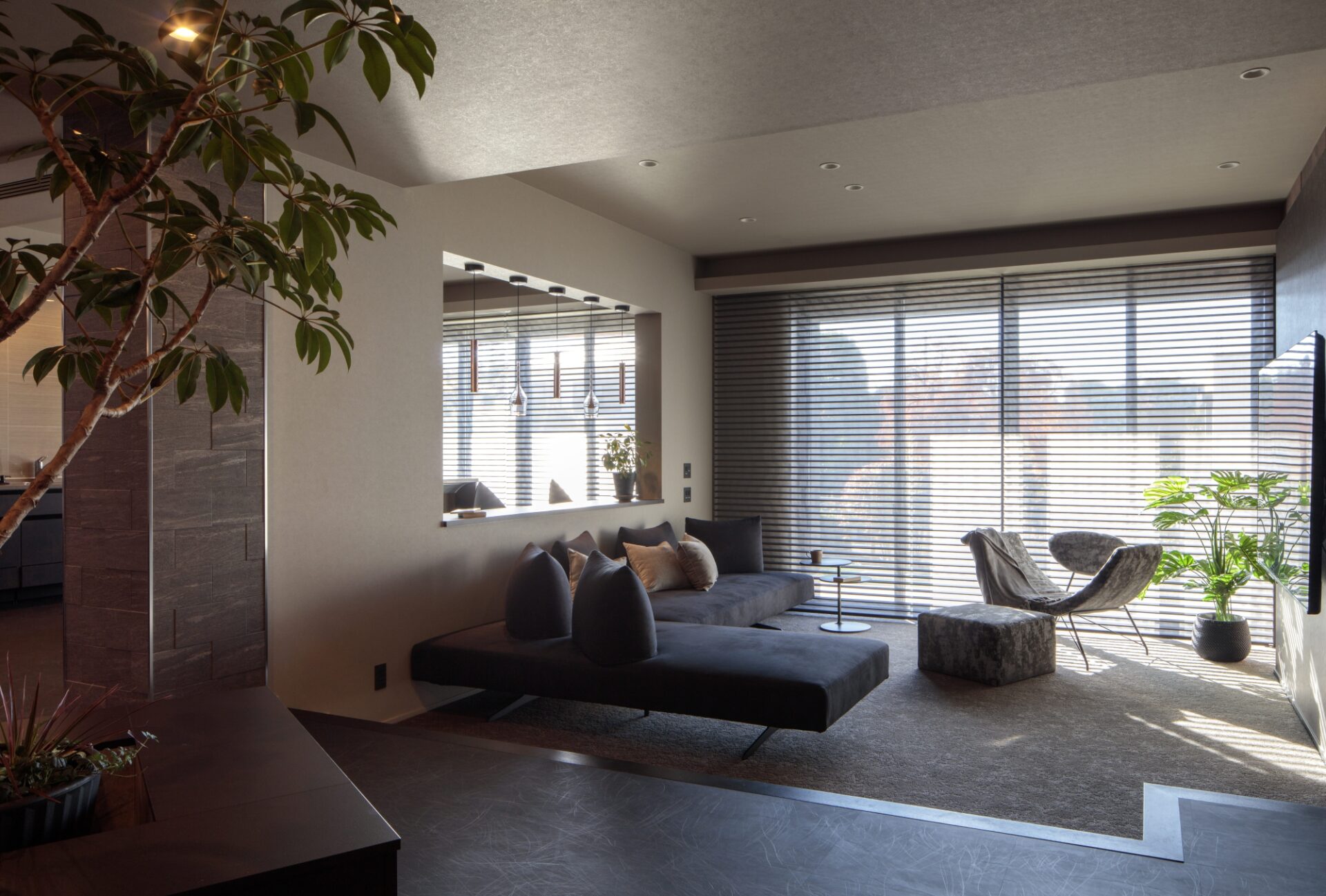 庭とのつながりとペットとの暮らしを叶える、プレミアムな賃貸併用レジデンス。