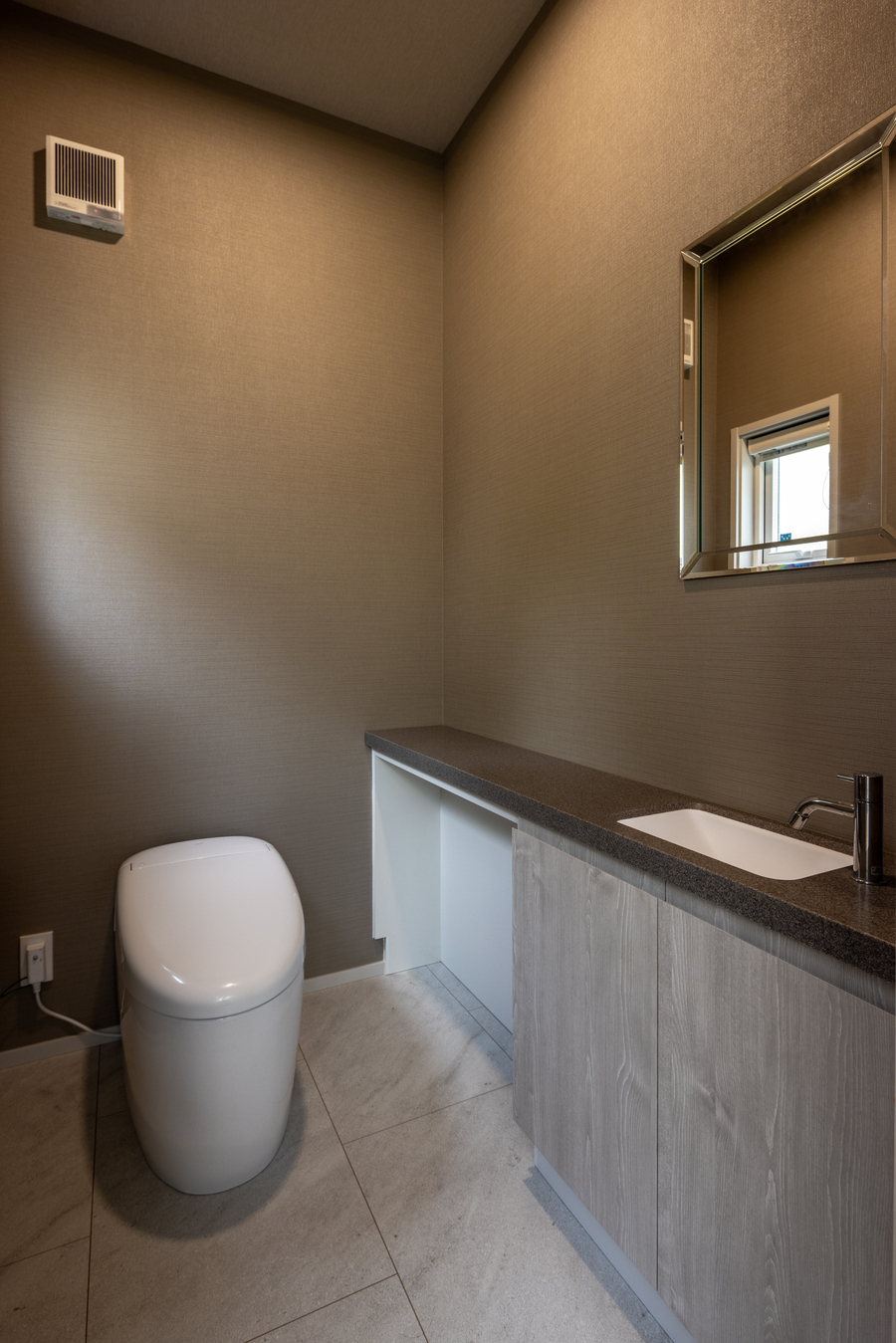 落ち着きあるホテルライクなトイレ空間