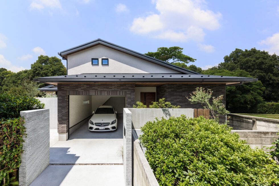 重厚感と柔らかさが調和した外観